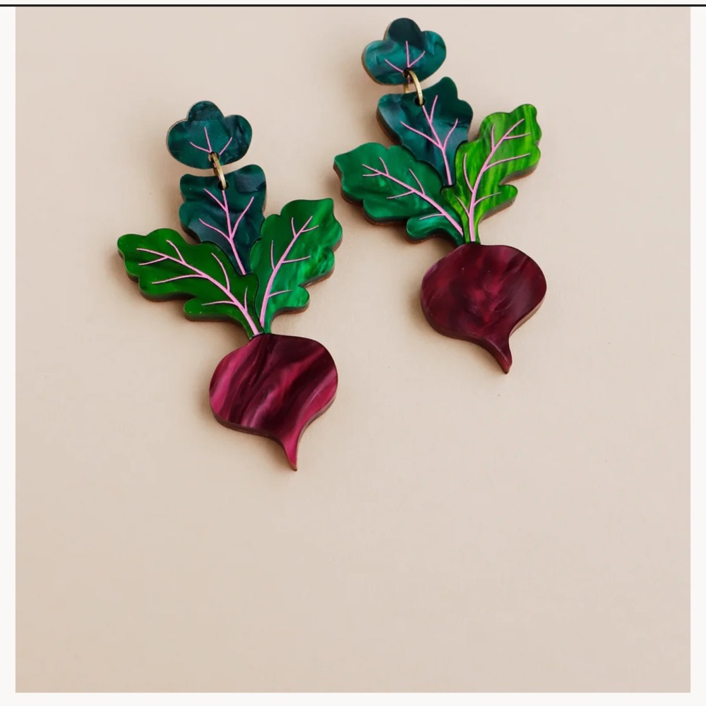 Wolf & Moon beet statement earrings with original box